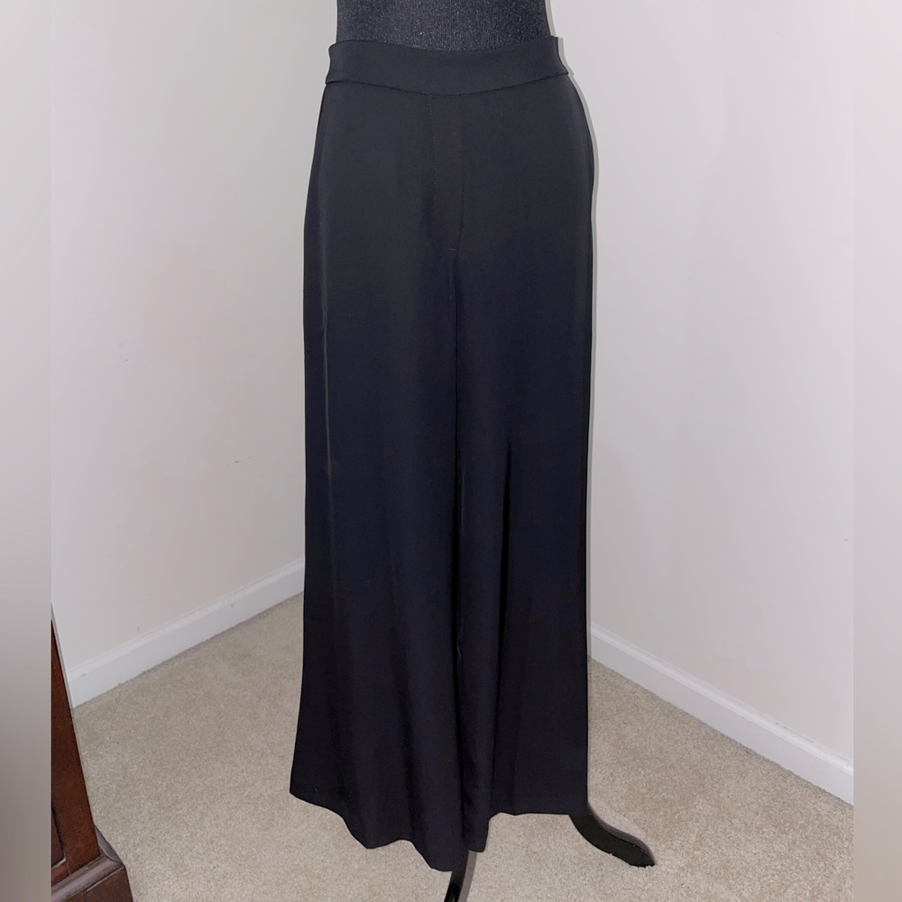 Wide leg black pants with elastic waist from VICI in size small.